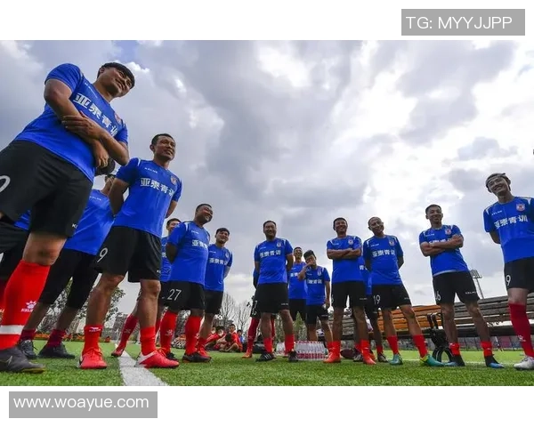 张哲足球:从青训到职业联赛的成长之路与未来展望 张哲足球:从青训到职业联赛的成长之路与未来展望